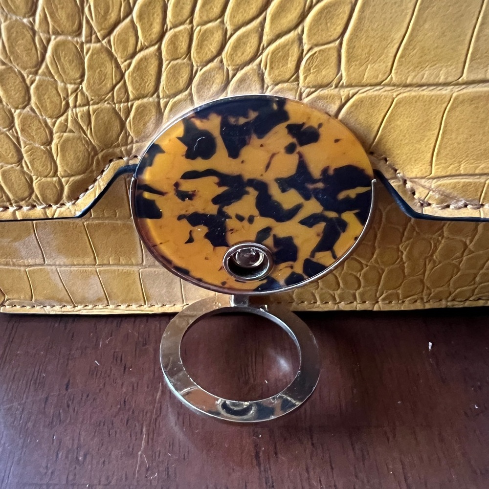 Topshop  Dazzler Belt bag in gold/yellow  - EUC - Picture 4 of 10
